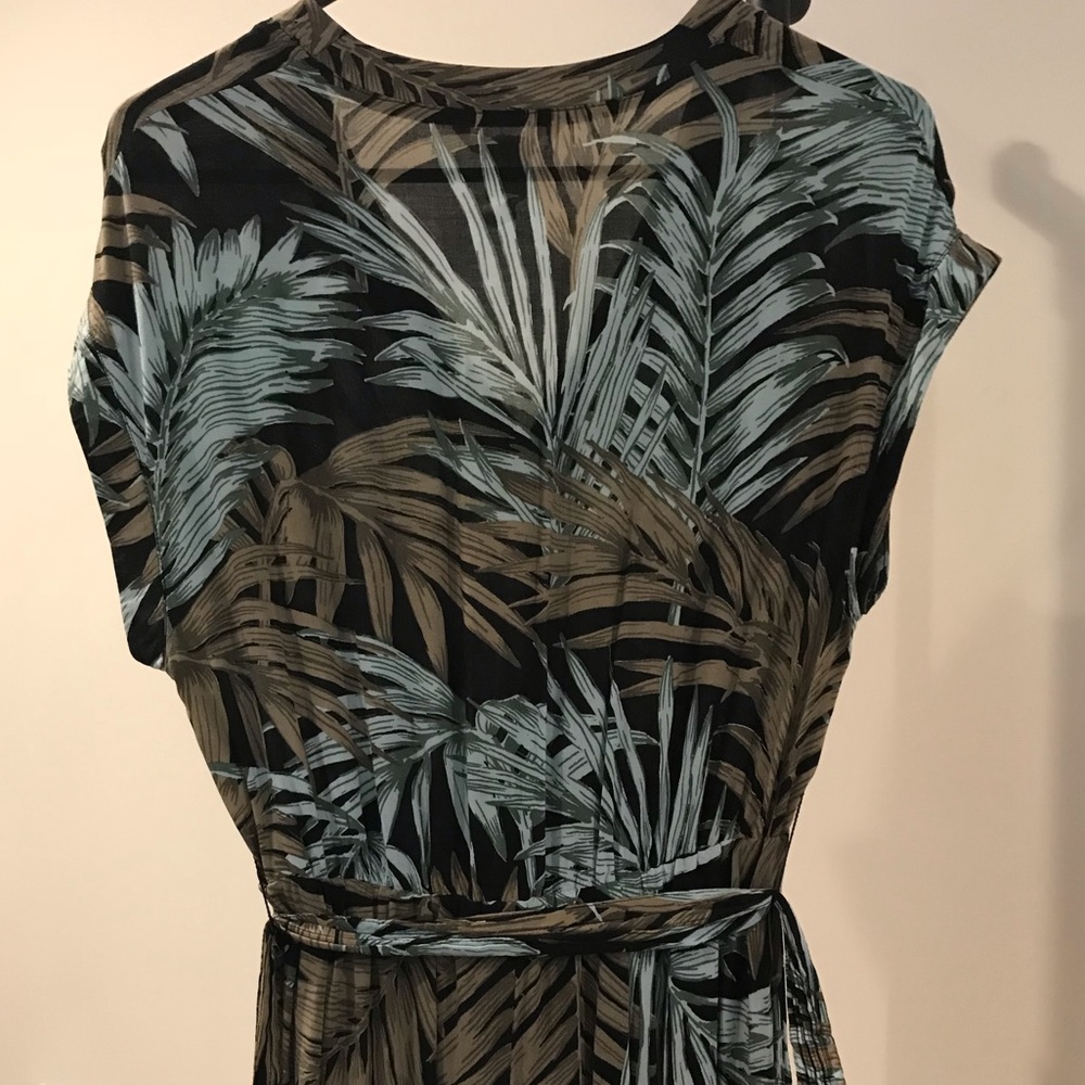 Dress - Picture 4 of 4